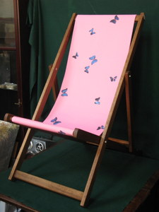 ORIGINAL DAMIAN HIRST WOODEN DECK CHAIR WITH PINK CANVAS, LIMITED EDITION OF 250.  PRODUCED IN