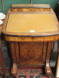 WALNUT INLAID DAVENPORT DESK