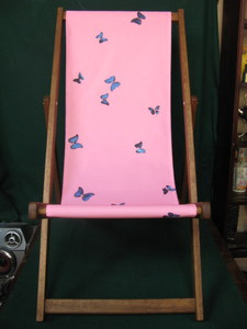 ORIGINAL DAMIAN HIRST WOODEN DECK CHAIR WITH PINK CANVAS, LIMITED EDITION OF 250.  PRODUCED IN