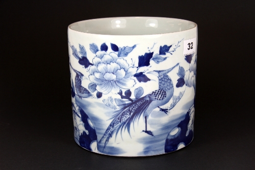 A 19th/20thC Chinese hand painted porcelain brush pot H.17cm Dia. 19.5cm