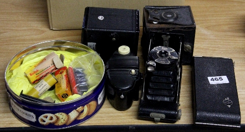 Five vintage cameras etc