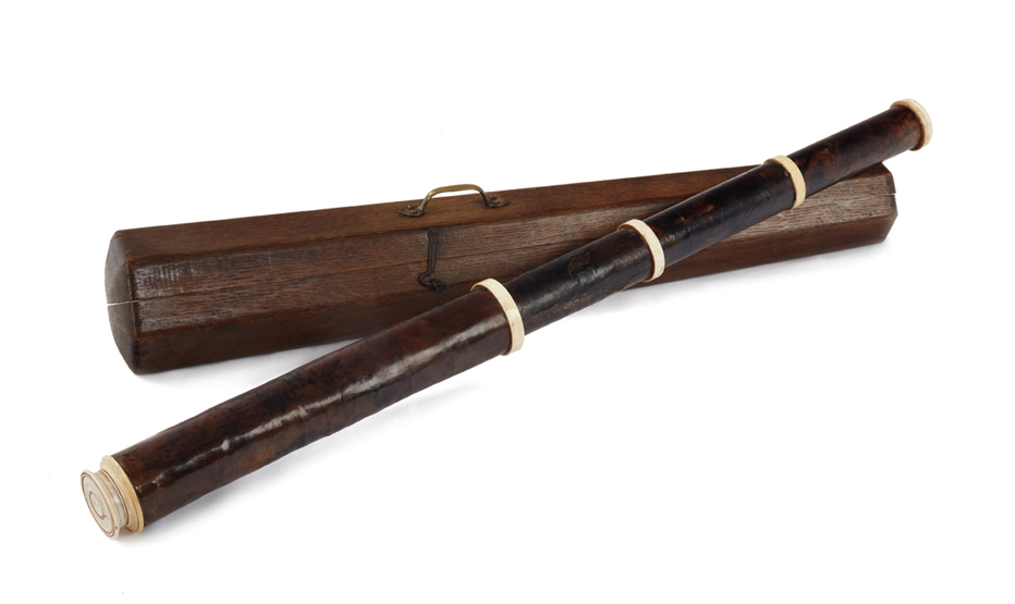 A RARE LATE 17TH/EARLY 18TH-CENTURY ITALIAN CARD, LEATHER AND IVORY 1IN. THREE-DRAW TELESCOPE,