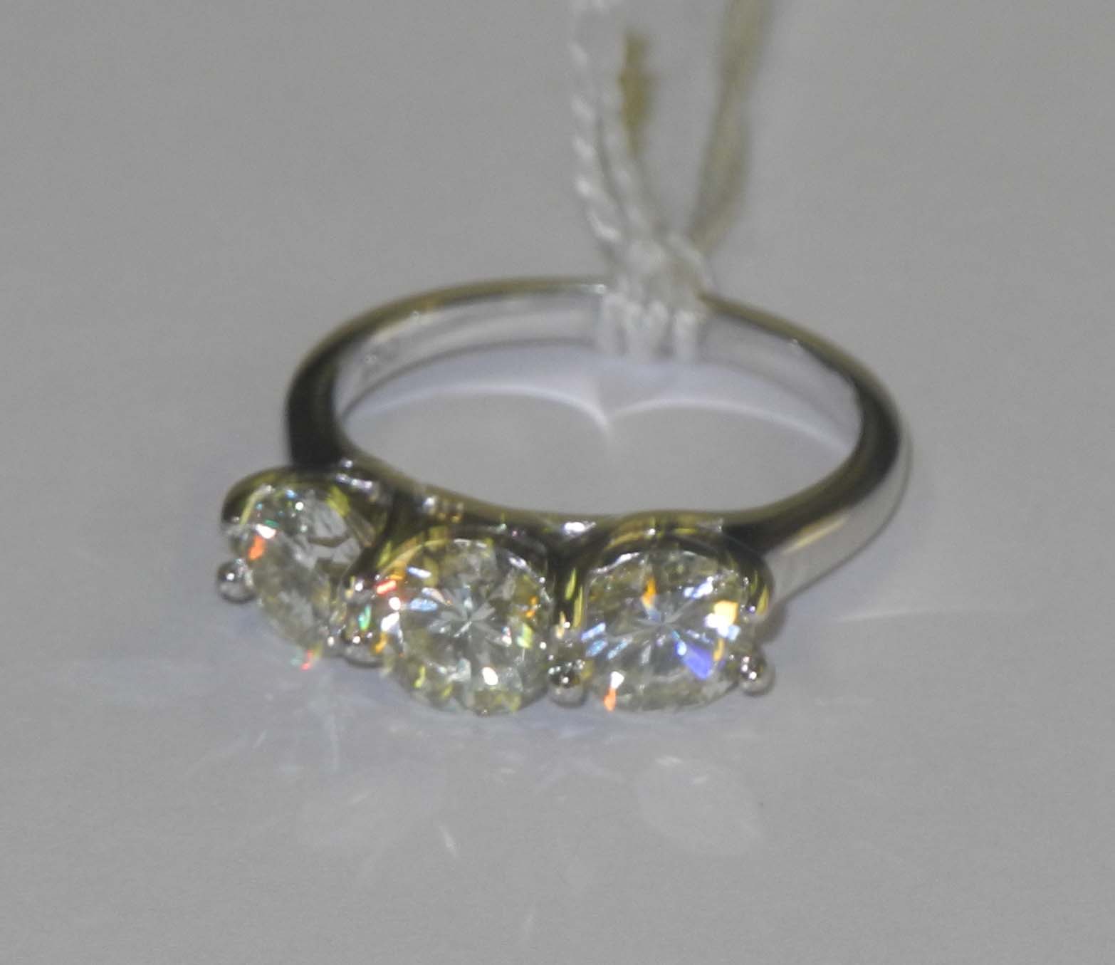 An 18ct white gold and diamond set three stone ring (2.33cts).