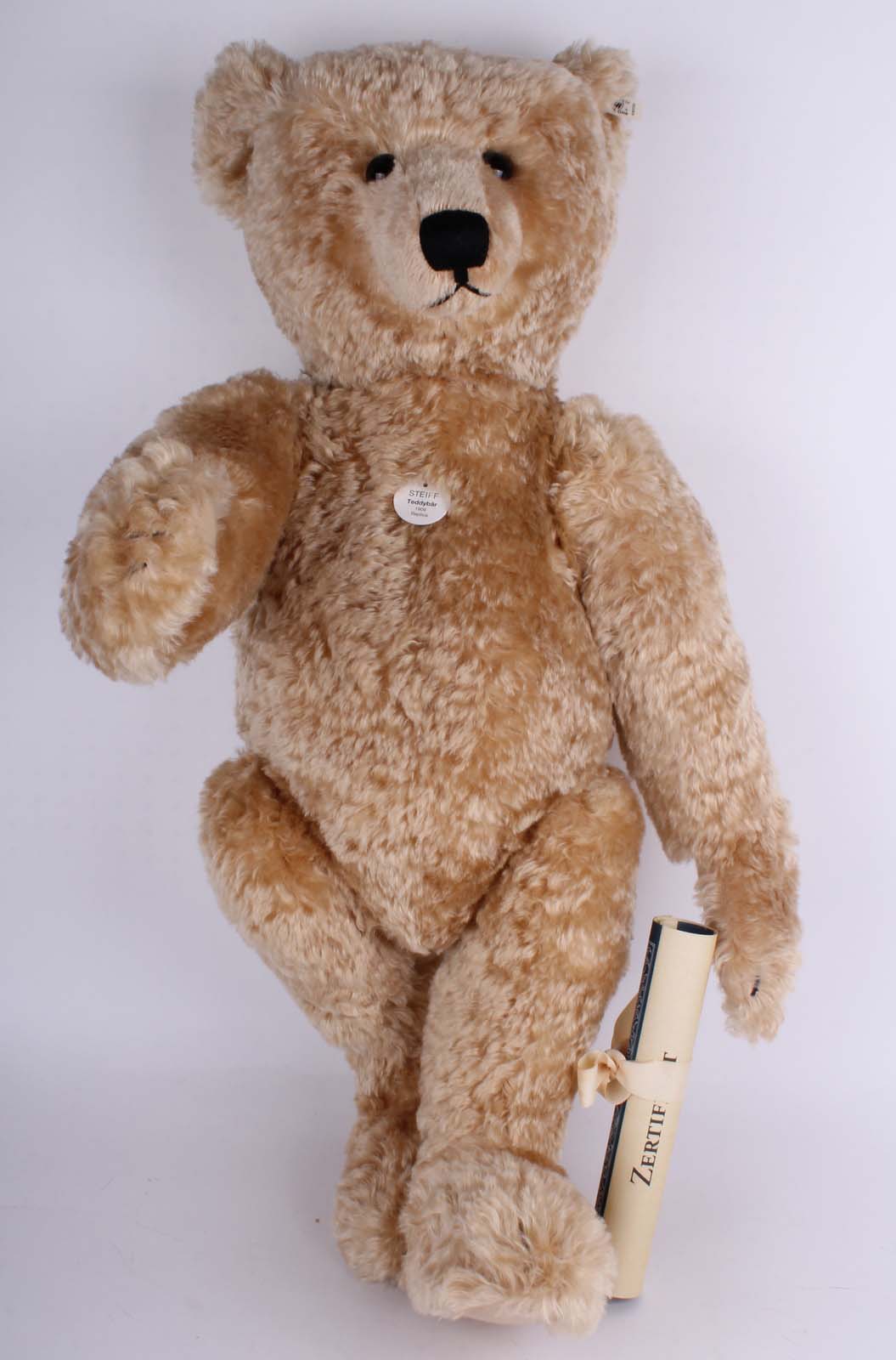 A very large contemporary (mint in box) Steiff Teddy bear Replica Teddy Bär 1909, Blonde 65, Limited