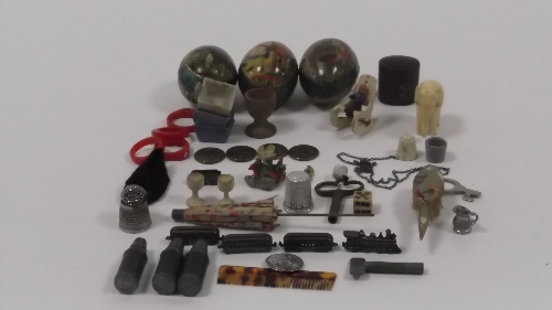 A quantity of dolls' house miniature sundries