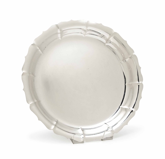 A LARGE AMERICAN SILVER CIRCULAR PLATTER, 
MARK OF GEORG JENSEN INC., 20TH CENTURY, 
marked '