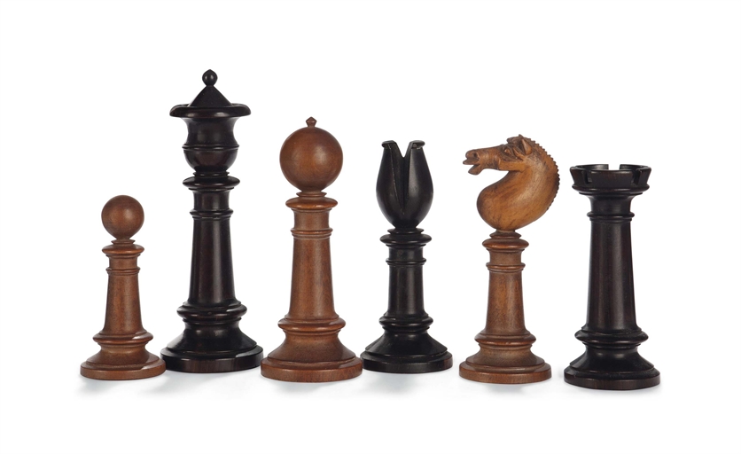 AN EBONY AND FRUITWOOD EDINBURGH-UPRIGHT CHESS SET
SECOND HALF 19TH CENTURY
Of usual turned form
The