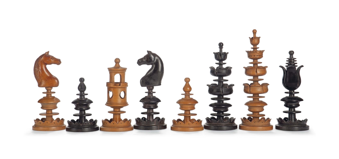A GERMAN BOXWOOD AND EBONY CHESS SET
IN THE MANNER OF MICHAEL EDEL, SECOND HALF 19TH CENTURY
The