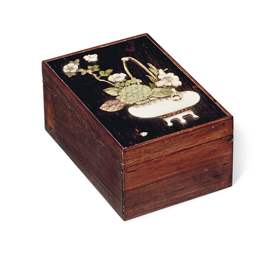 A Japanese Inlaid Wood Box 
Meiji period (late 19th century) 
Inlaid in stained ivory with a
