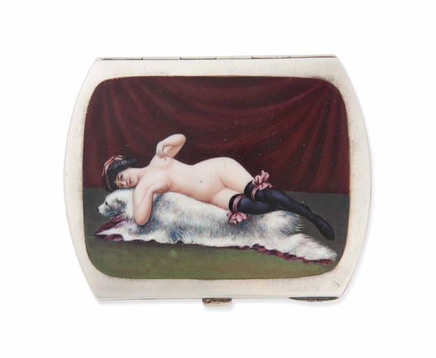 A CONTINENTAL SILVER AND ENAMEL CIGARETTE CASE 
MARKED "STERLING SILVER 935", CIRCA 1910