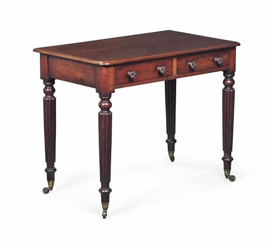 A WILLIAM IV MAHOGANY SIDE TABLE 
EARLY 19TH CENTURY 
The moulded rectangular top above two frieze