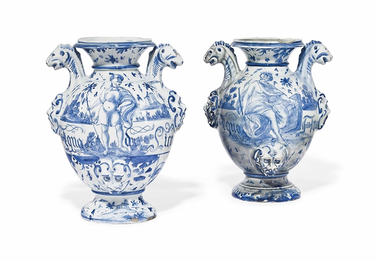 A PAIR OF ITALIAN MAIOLCA TWO-HANDLED BLUE AND WHITE VASES 
19TH CENTURY, SAVONA, BLUE PAINTED