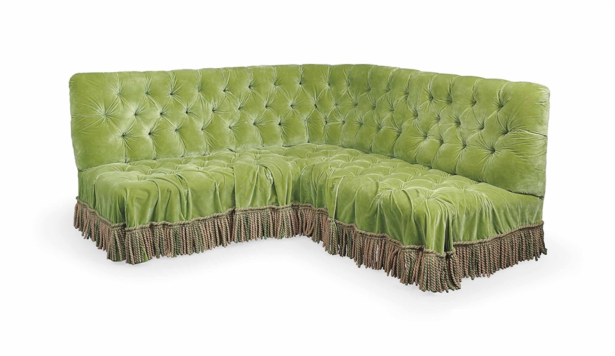 A NAPOLEON III-STYLE BUTTONED GREEN-VELVET CORNER BANQUETTE 
MODERN 
With green and pink bullion-