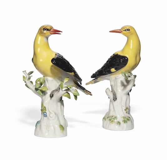 A PAIR OF MEISSEN MODELS OF GOLDEN ORIELS 
1969 AND 1973, BLUE CROSSED SWORDS MARKS, INCISED 102 AND