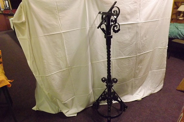 HEAVY WROUGHT IRON LECTERN