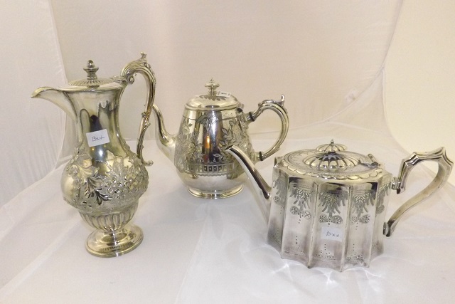 ELECTRO PLATED TEA POTS & WATER JUG EZST