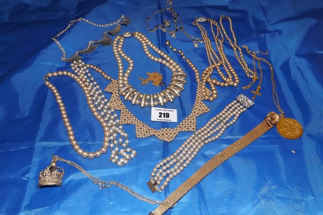 SELECTION OF COSTUME NECKLACES