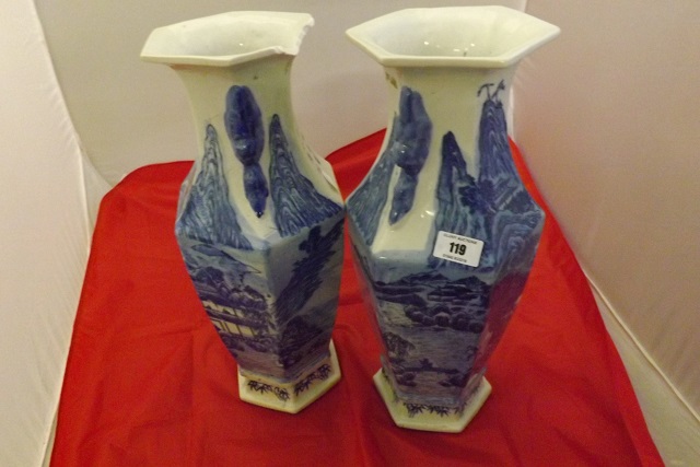 PAIR OF CHINESE STYLE OCTAGONAL VASES 40 CM HIGH ONE DAMAGED