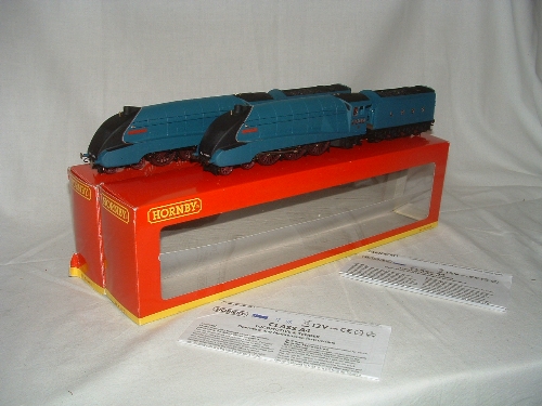 2 x HORNBY R1041ex Set  LNER Blue A4 4-6-2 `Mallard`s` renamed and renumbered  `Quicksilver` and `