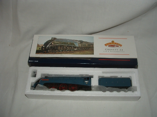 BACHMANN 31-959 LNER Blue A4 4-6-2 renamed/renumbered `Golden Plover` . Otherwise Mint Boxed with