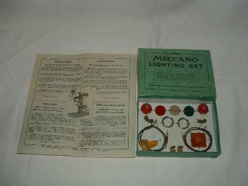 MECCANO M280 Lighting Set c 1933 - complete set expertly restrung with original Instructions in an