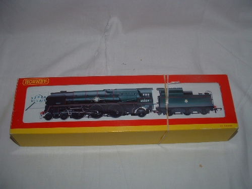 HORNBY R2170 BR Green rebuilt MN 4-6-2 `Holland - Afrika Line`. Mint Boxed with Instructions.