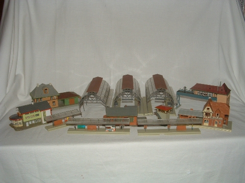 A collection of N Gauge European outline Station Buildings and Canopies. Excellent but fragile and