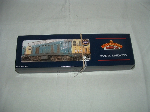 BACHMANN 32-041 BR Blue Class 20 Diesel no 20028. Mint Boxed with Instructions. DCC ready.