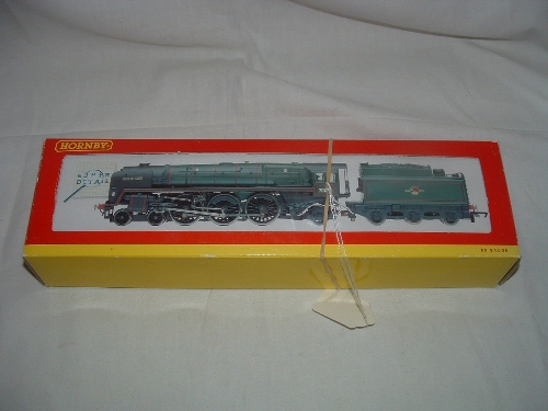 HORNBY R2180 BR Green Class 7MT 4-6-2 `Clive of India`. Excellent Boxed with Instructions.