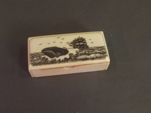 An engraved scrimshaw box depicting a whaling scene, 2½'' wide