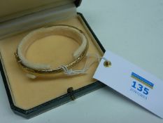 Hinged bangle stamped 375 approx 6.5gm