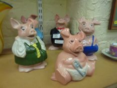 Set of Nat West pigs