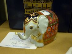 Royal Crown Derby paperweight Mulberry Hall Baby Elephant limited edition no.39/950 with