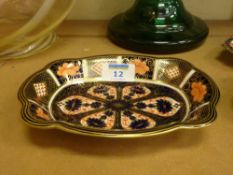 Royal Crown Derby quatrefoil dish, pattern no.1128, date code 1922, 18.5cm