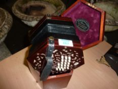 Lachenal & CO rosewood 39 button Concertina No.4338 in original mahogany box