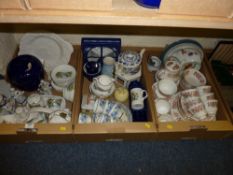 Colclough 'Wayside' dinner and tea service and other ceramics in three boxes