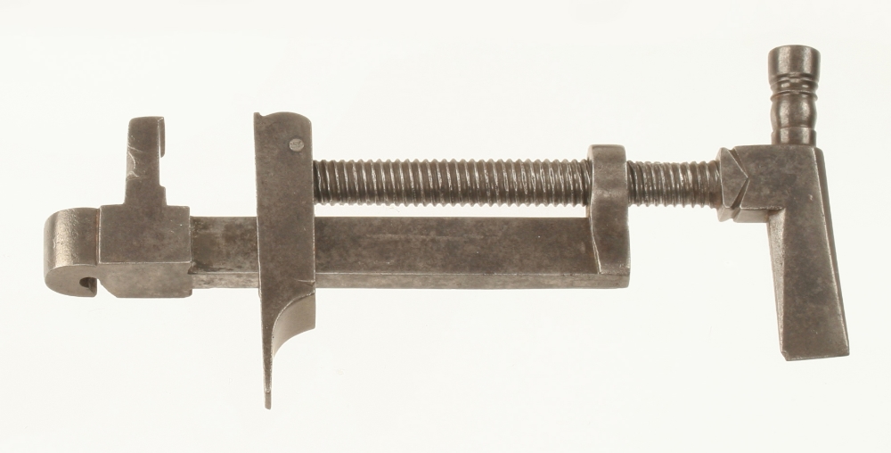 A decorative 17/18c gun compendium tool with moulded hammer, turnscrew and vice G++