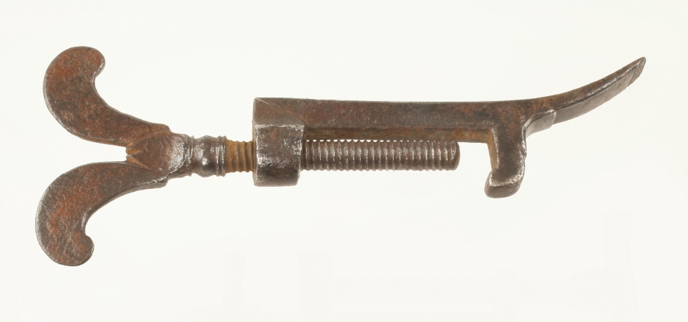 An 17/18c French compendium gun tool with decoration to thumb screw G