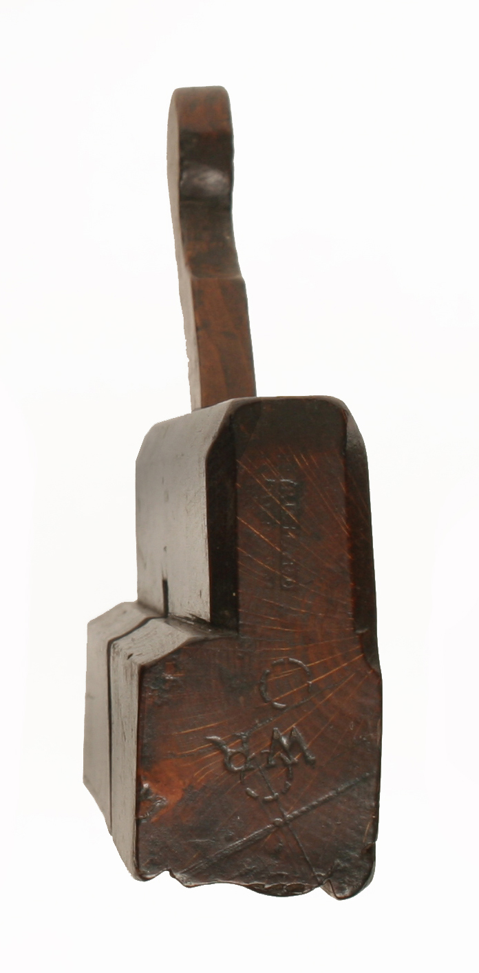 A 10 3/8" moulder by RICHARD BVRMAN (rare early mark Richard and Bvr clear) (Russell collection) G+