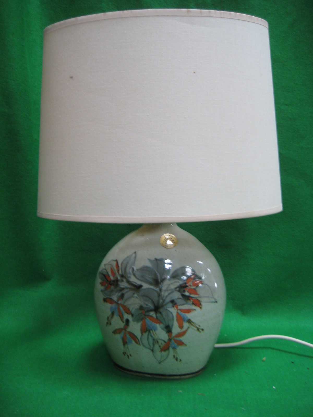 A Colin Kellam pottery tablelamp, and shade