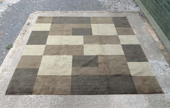 Rug / Carpet : a contemporary Nepal carpet with ribbed like sage and fawn block decoration, 10`1"