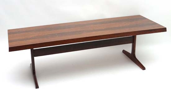 Vintage retro : a Danish Rosewood long low coffee table, R.W 0I 91 with testle ends, 23 1/8" wide