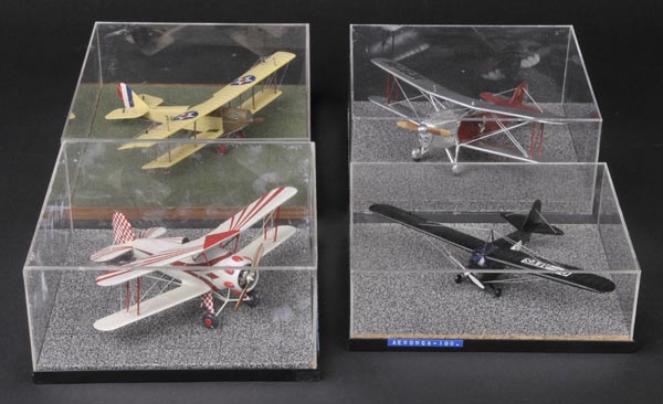 * Desk top display models. Nine well presented 1/72nd scale desk top models, comprising Curtiss ‘