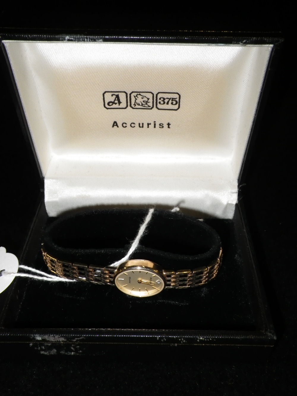 A ladies 9ct yellow gold Accurist wristwatch