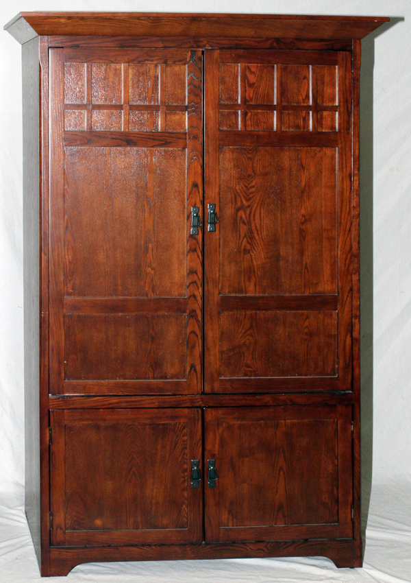 OAK ENTERTAINMENT CABINET DSC6791 H 84", W 48": Double doors opening to a large upper cabinet. Two