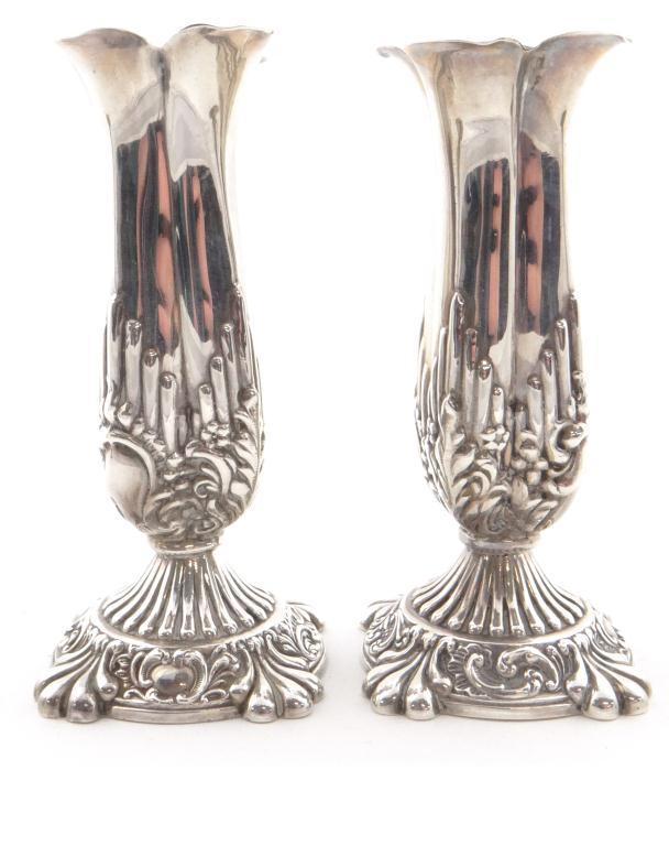 Pair of Victorian silver bud vases with embossed decoration, Birmingham 1895-96, 9.5cm high : For