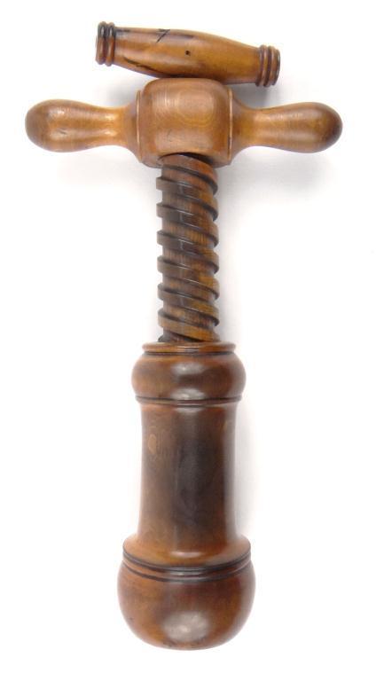 Turned treen corkscrew with steel worm and wooden thread, 16cm in length : For Condition Reports