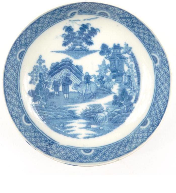 Early 19th century English china dish, blue transfer printed with a chinoiserie scene, 10cm diameter
