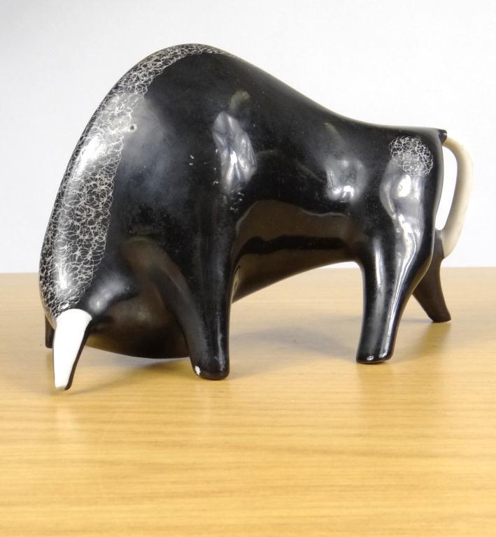 Stylish china bull : For Condition Reports Please visit www.eastbourneauction.com