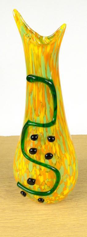 Heavy colourful glass vase : For Condition Reports Please visit www.eastbourneauction.com